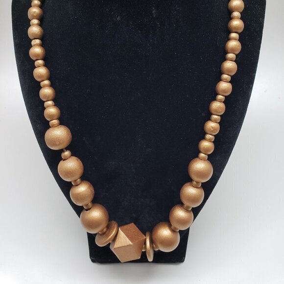 Women's Stunning Lightweight Brown plastic Beads Stretchy Necklace, 22" Stylish - Picture 4 of 7